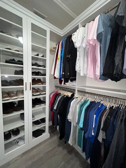 Walk-in Closet